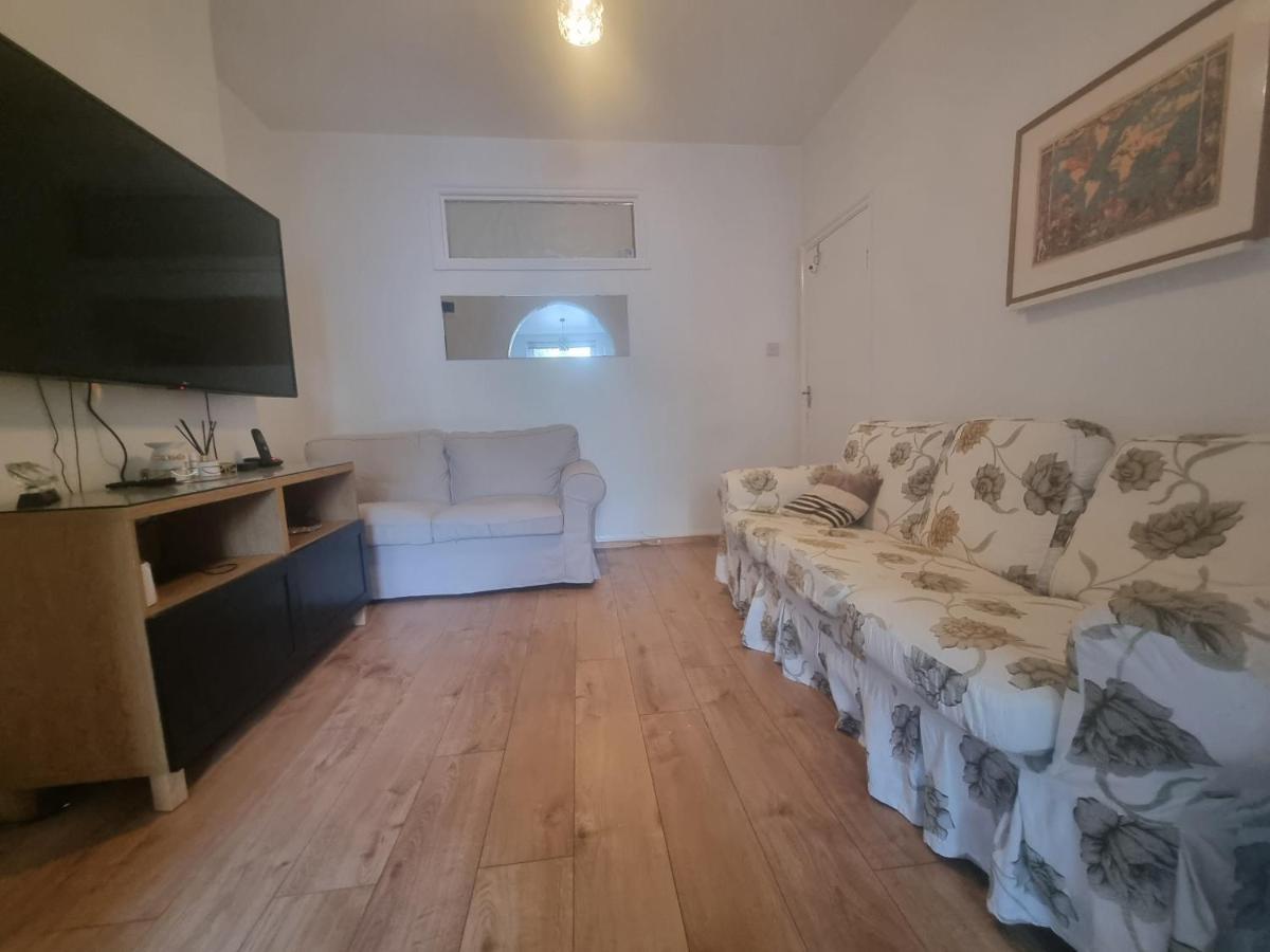 Private Rooms In London, Екстериор снимка